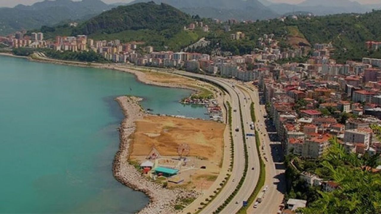 KÖYLERDE KIŞ HAZIRLIKLARI DEVAM EDİYOR
