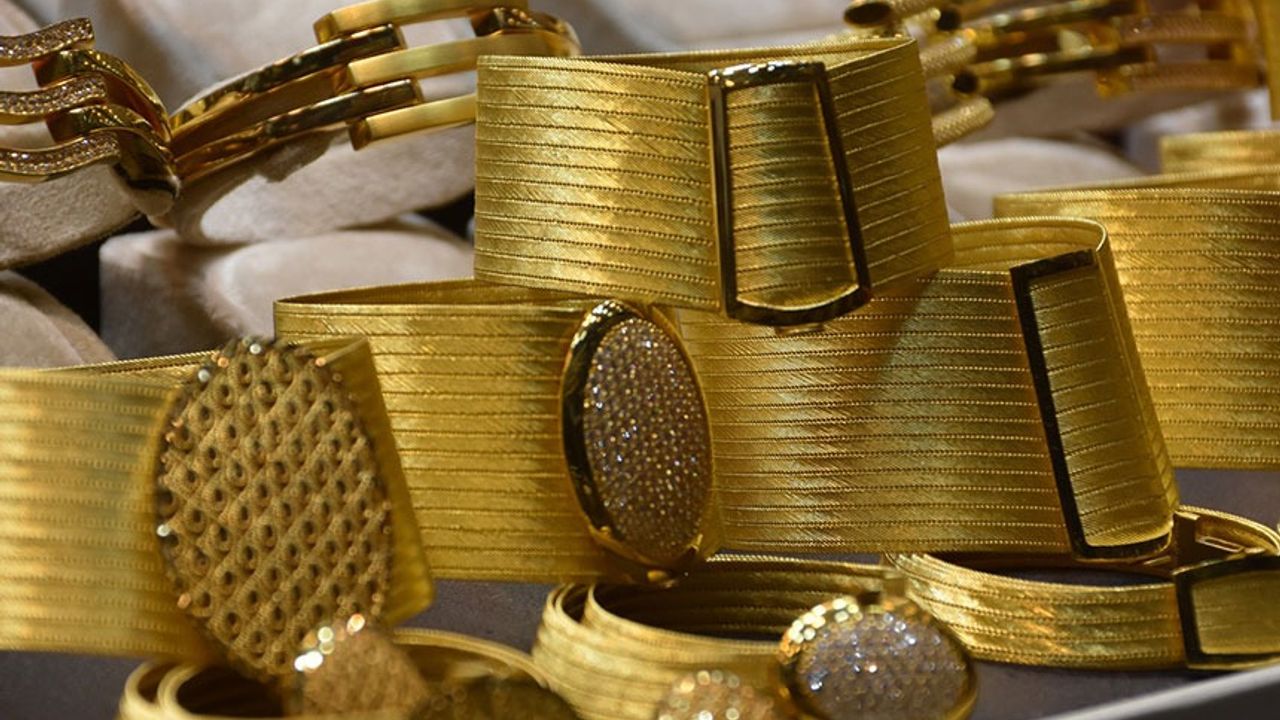 Gram Altın İçin Yeni Tarih Verildi! 2.000 TL'yi Aşacak, Alım Fırsatı Doğdu