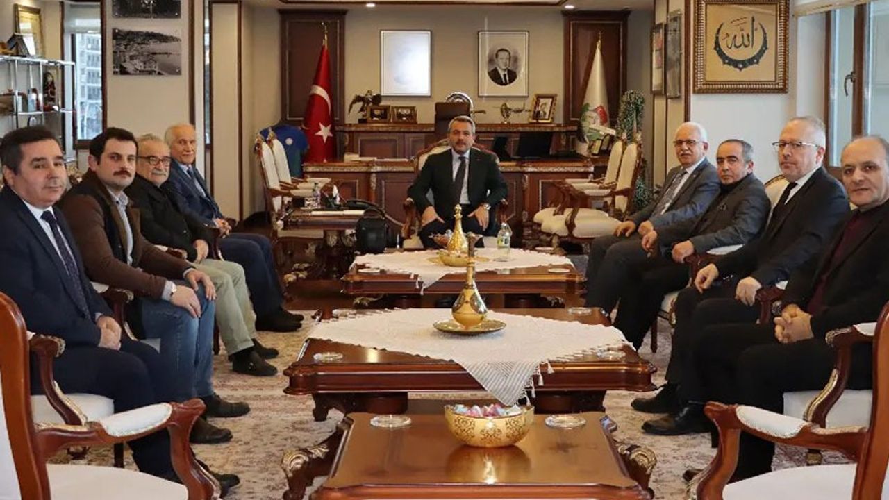Türk Ocakları Şube Başkanı ve Yönetim Kurulu Üyeleri Vali Baydaş'a Ziyarette Bulundu