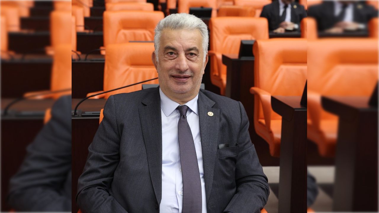 Vehbi Koç’tan Cumhuriyet Bayramı Mesajı: “Cumhuriyet, Medeniyetimizin Tescilidir”