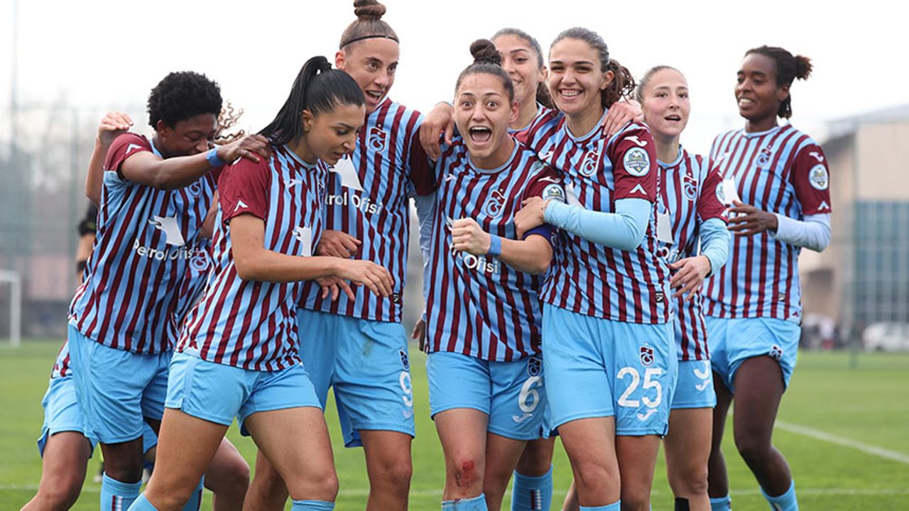 Trabzonspor Kadın Futbol Takımı Derbiye Hazır: Hedef Fenerbahçe Deplasmanında Zafer!