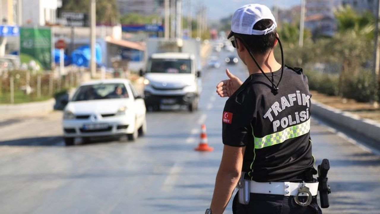 Yeni trafik cezaları askıya alındı! Milyonlarca kişiyi ilgilendiriyor