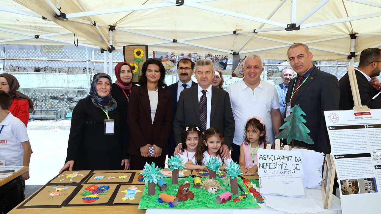 Artvin'de 'Harezmi Eğitim Modeli' projelerinin yer aldığı sergi açıldı