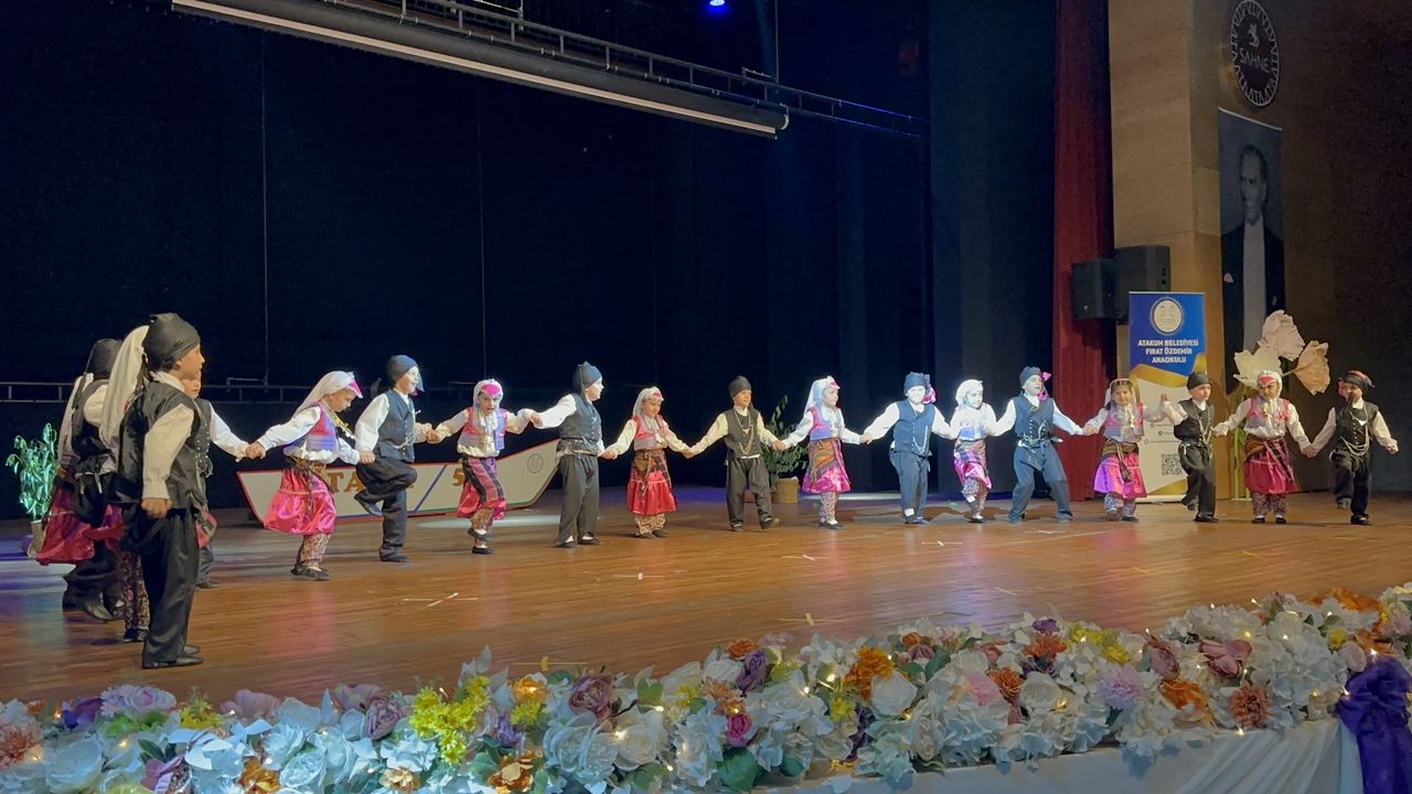 Samsun'da minik öğrenciler 'Yörelerle Dans' projesiyle farkl
