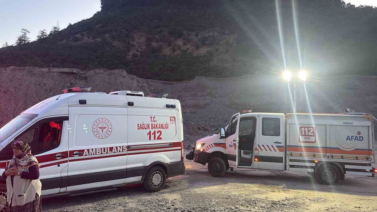 Dere suları yükseldi, mahsur kalan 2 kişi kurtarıldı