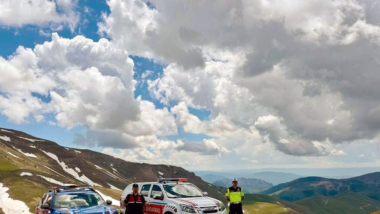 Giresun’un Bulutlara Komşu Zirvelerinde Görev Yapan Jandarma