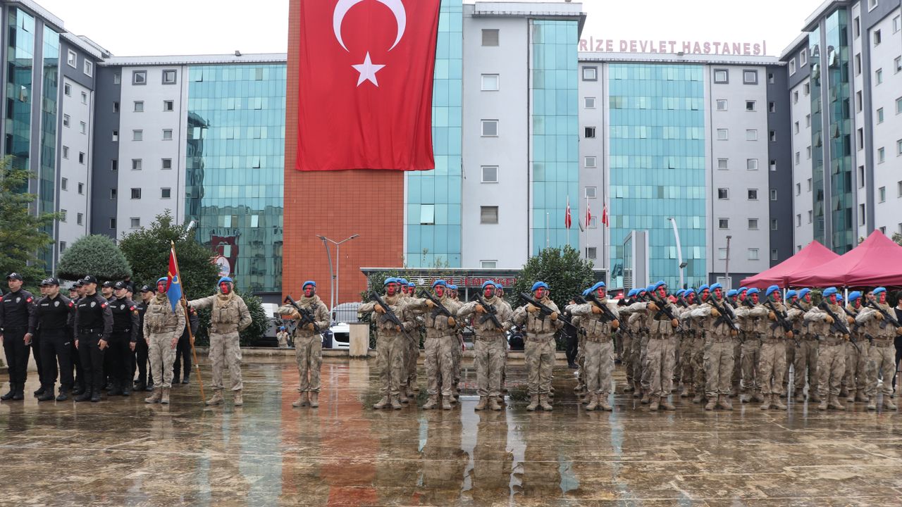 Rize'de Cumhuriyet Coşkusu! 103. Yıl Törenle Kutlanıyor