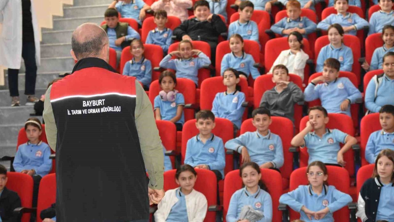 Bayburt'ta öğrencilere gıda kaybı ve israfı konusunda eğitim verildi