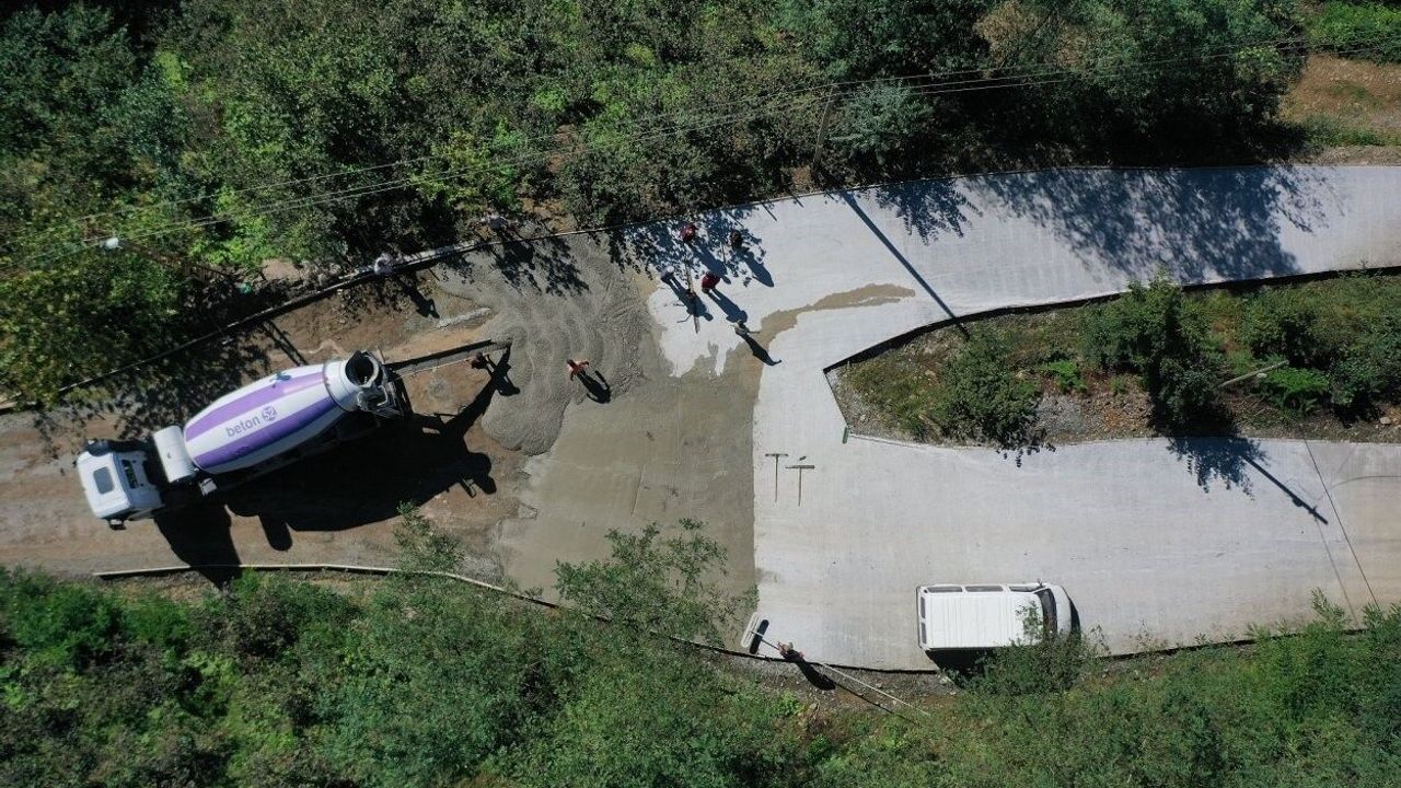 Ordu'da beton yol çalışmaları