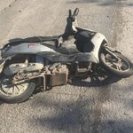 Bafra’da Otomobil ile Elektrikli Motosiklet Çarpıştı: 1 Yaralı