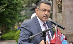 Trabzon Büyükşehir Belediye Başkanı Ahmet Metin Genç, Ramazan Bayramı'nı Kutladı