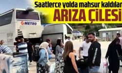 Çift katlı otobüs arıza yaptı, yolcular saatlerce mahsur kaldı