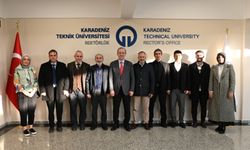 Trabzon Teknoloji Derneği, İlk ve Tek Teknoloji Festivali Projesi Hakkında Rektör Çuvalcı'ya Bilgi Verdi
