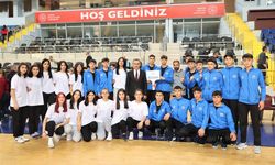 Trabzon'da Heyecan Dolu Okul Sporları Voleybol Gençler A Grup Birinciliği Tamamlandı