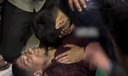 İsrail'in Gazze Saldırılarında Acı Kayıp: Doktor, Yakın Arkadaşını Kaybetmenin Acısıyla Yüzleşiyor