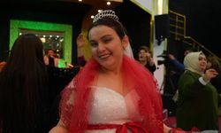 Kırıkkale'de Melis Sever'in Hayali Gerçek Oldu: Temsili Düğünle Beyaz Gelinlik İçinde Mutlu Bir Gece