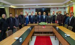 Rize Belediye Başkanı Rahmi Metin, Yeniden Refah Partisi İl Başkanlığını Ziyaret Etti