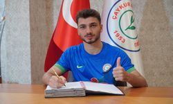 Çaykur Rizespor, 19 Yaşındaki Yeteneği Remzi Kolcuoğlu İle Profesyonel Sözleşme İmzaladı!