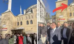 Deva Partisi Lideri Ali Babacan Cuma Namazı Çıkışı Protesto Edildi: Cami Tepesine Çıkan Vatandaştan Çarpıcı İddialar!