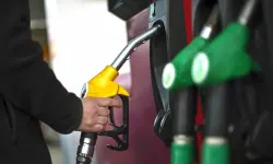 Petrol Fiyatlarında Baskı Devam Ediyor: 4. İndirim Yakında mı?