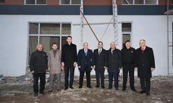 Artvin Valisi Cengiz Ünsal, Kemalpaşa Sağlık Kompleksi İnşaatında İncelemelerde Bulundu