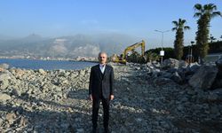 Ulaştırma ve Altyapı Bakanı Abdulkadir Uraloğlu, deprem sonrası altyapı ve ulaştırma çalışmalarını anlattı