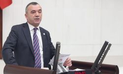 İYİ Parti Trabzon Milletvekili Yavuz Aydın,Depremin Yıldönümünde Kayıp Çocuklar İçin Soru Önergesi Verdi