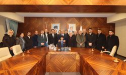Rizede Görevli Malatyalılar Vali İhsan Selim Baydaş'ı Ziyaret Etti