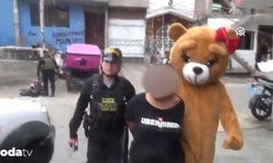 Peru Polisinin Sevgililer Günü Operasyonu: Oyuncak Ayı Kostümlü Polisler Uyuşturucu Tacirlerine Baskın Yaptı