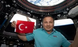 Türkiye'nin ilk astronotu Alper Gezeravcı'nın da yer aldığı ekibinin Dünya'ya dönüşü yeniden ertelendi