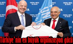 Türkiye Futbol Federasyonu Başkanı Mehmet Büyükekşi, FIFA Başkanı Gianni Infantino'yu Paris'te Ziyaret Etti
