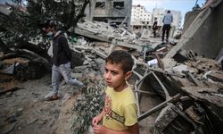 İsrail Saldırıları Devam Ediyor: Gazze'de Can Kaybı 30 Bin 410'a Yükseldi