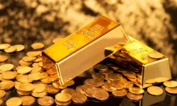 Altın Fiyatları Yükselişte, Dolar Yeni Zirveye Yöneldi