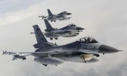Türk Uçakları Irak'ın Kuzeyini Bombalıyor: Pençe-Kilit Operasyonu Devam Ediyor