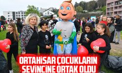 KTÜ ve Ortahisar Belediyesi İşbirliğinde 23 Nisan Çocuk Şenliği Coşkusu