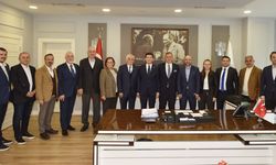TTSO Yöneticileri Ortahisar Belediye Başkanı Ahmet Kaya'yı Ziyaret Etti