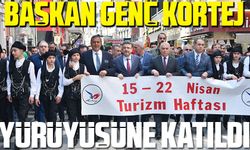 Trabzon Büyükşehir Belediye Başkanı Av. Ahmet Metin Genç  Kortej Yürüyüşüne Katıldı