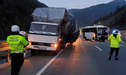 Gümüşhane'nin Torul İlçesi Yolunda Meydana Gelen Trafik Kazası