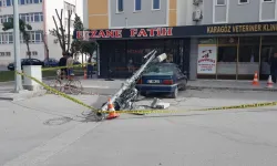 Konya'da Fırtına: Baz İstasyonu Otomobilin Üzerine Düştü!
