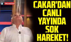 Ahmet Çakar Canlı Yayında Ağzından Su Fışkırttı: "Ahmet hoca balina oldu!"