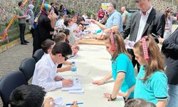 Trabzon Soğuksu İstiklal İlkokulu'ndan Minik Yazarlar: İmza Günü Heyecanı