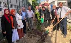 Trabzon Ticaret Lisesi'nde 100. Yıl Mezuniyet Töreni Coşkusu