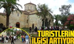 Trabzon Ayasofya Camii'ne Yerli ve Yabancı Turist İlgisi Artıyor