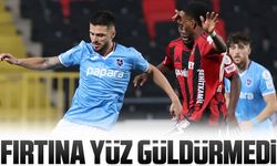 Trabzonspor'un Galibiyet Hasreti Sürüyor: Gaziantep FK ile Golsüz Beraberlik!