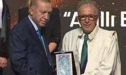 Trabzonlu Rektör Prof. Dr. Orhan Uzun, Cumhurbaşkanı Erdoğan’dan Ödülünü Aldı: Üniversitesini Zirveye Taşıdı