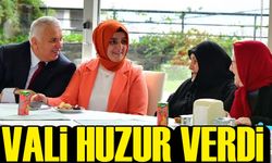 Vali Aziz Yıldırım, Dünya Yaşlılar Günü'nde Huzurevi Sakinleriyle Buluştu