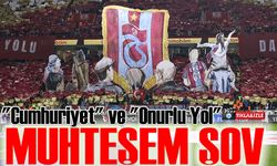 Trabzonspor Taraftarından Fenerbahçe Derbisinde Muhteşem Koreografi Şovu