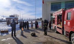 Bayburt’ta Kız Öğrenci Yurdunda Gerçekçi Yangın Tatbikatı!