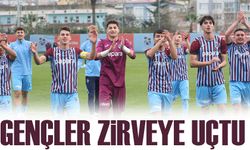 Trabzonspor, Beşiktaş’ı mağlup ederek zirveyi ele geçirdi