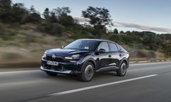 Yenilenen Citroen C4 ve C4X Türkiye Yollarına Çıkıyor: İşte Tüm Detaylar!